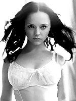 Christina Ricci never looked naughtier and more sexy!